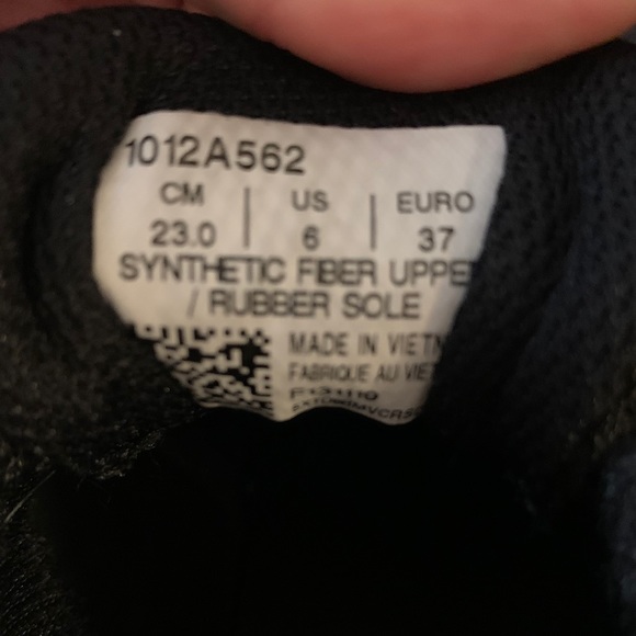 ASICS sneakers size 6 - Picture 6 of 6